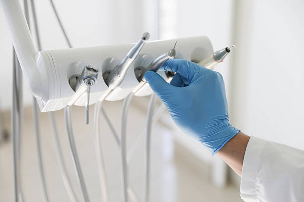 Professional Tooth Extraction technician working in Dublin, OH